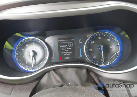 2017 Chrysler Pacifica Touring из США, поврежденный, VIN 2C4RC1DG2HR794660